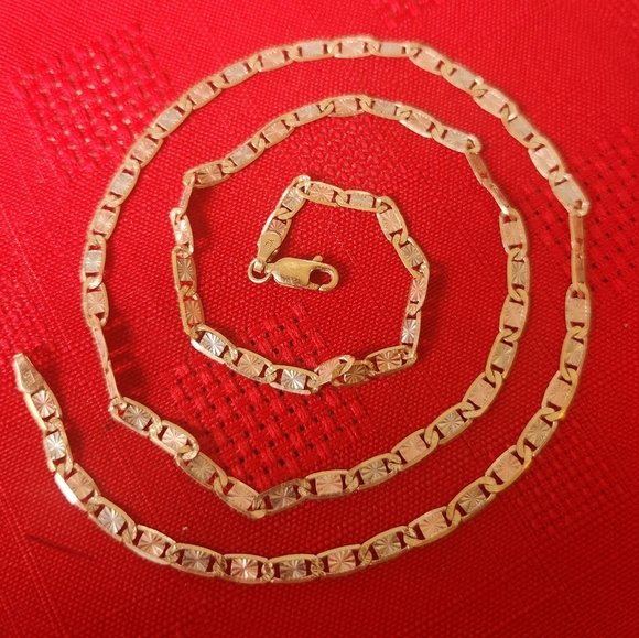 YGI Gold Women's Chain Necklace - Picture 2 of 7